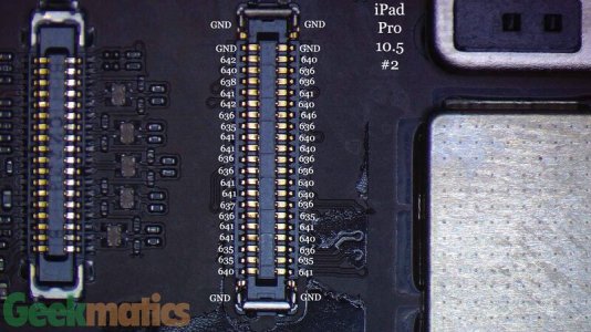 800px-iPad_Pro105_Connector_2_Edited.jpg